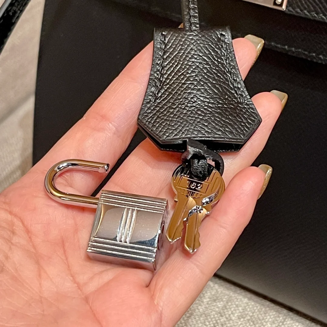 에르메스 켈리백 25 Noir epsom 백