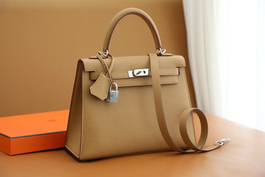 에르메스 켈리백 25 Biscuit 백