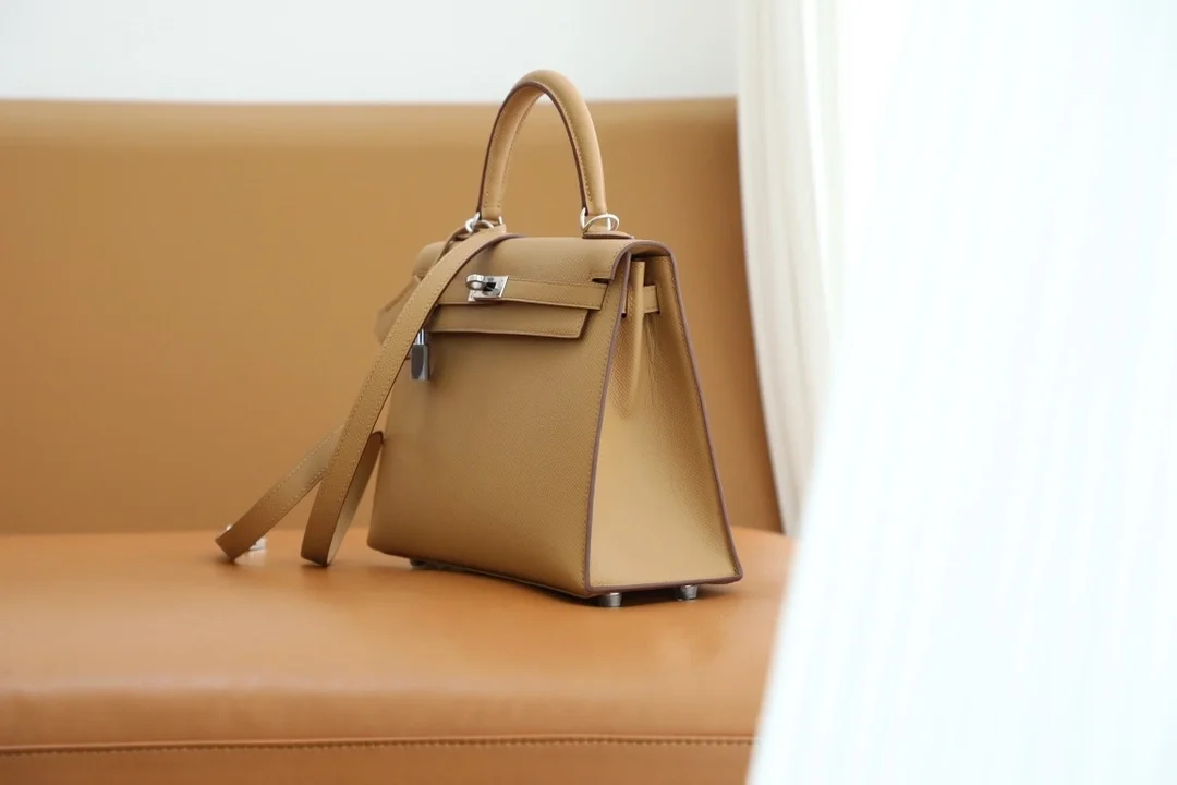 에르메스 켈리백 25 Biscuit 백