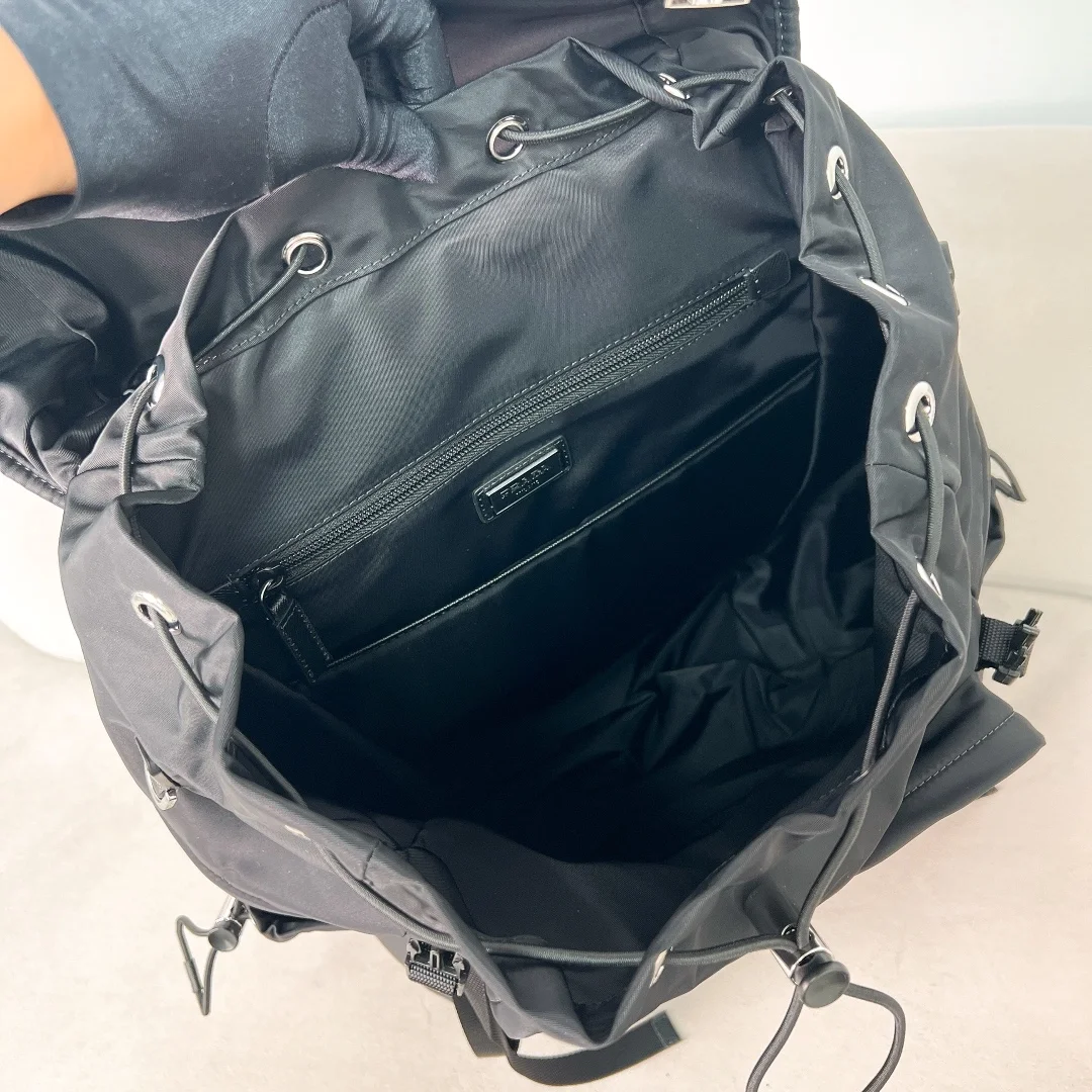 프라다 리나일론 사피아노 레더 백팩