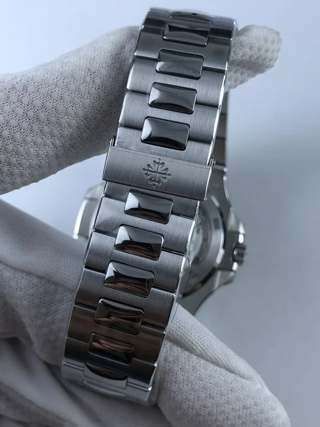 파텍필립 노틸러스 7188 블루 다이얼 브슬