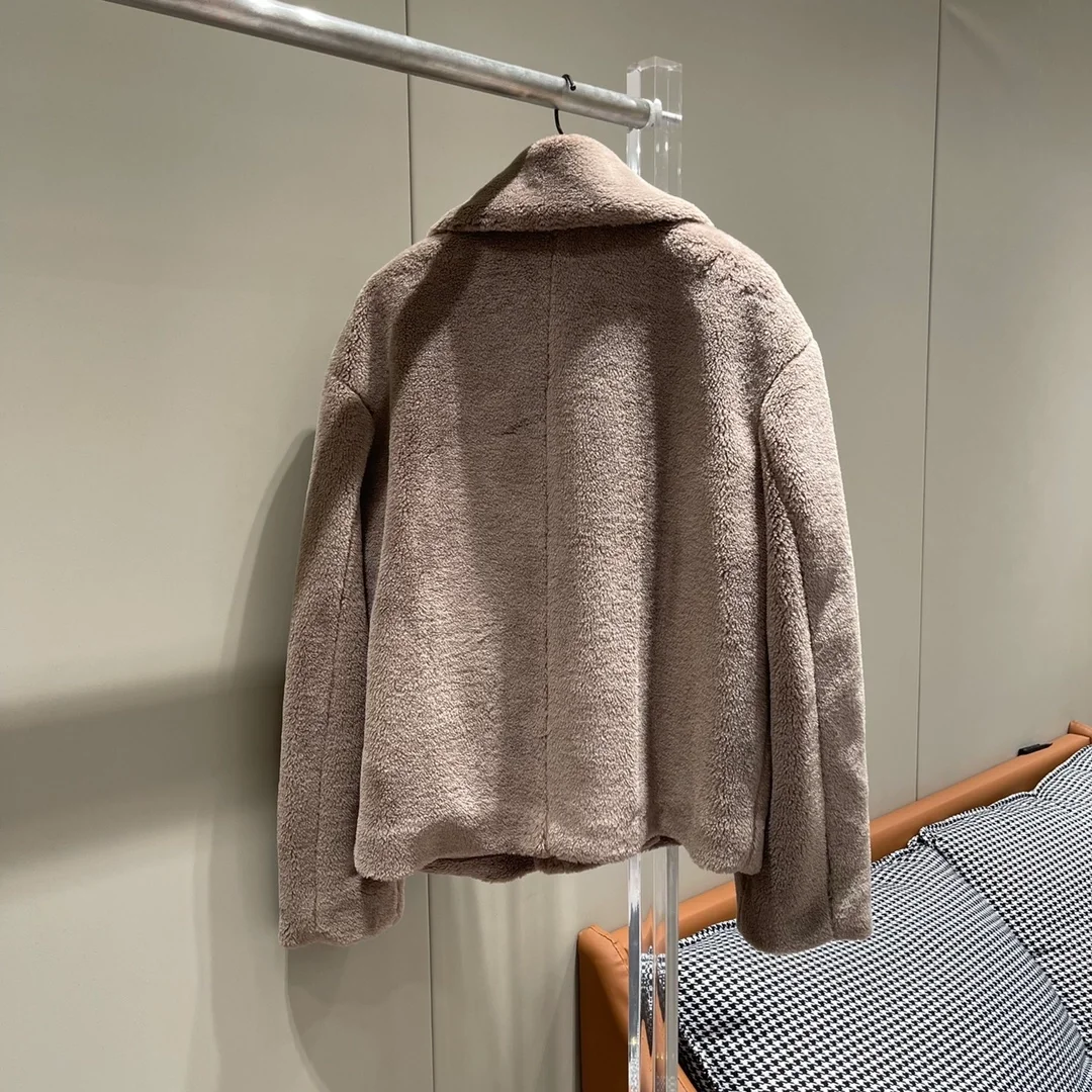 셀린느 퍼 이펙트 실크 울 크롭 피코트