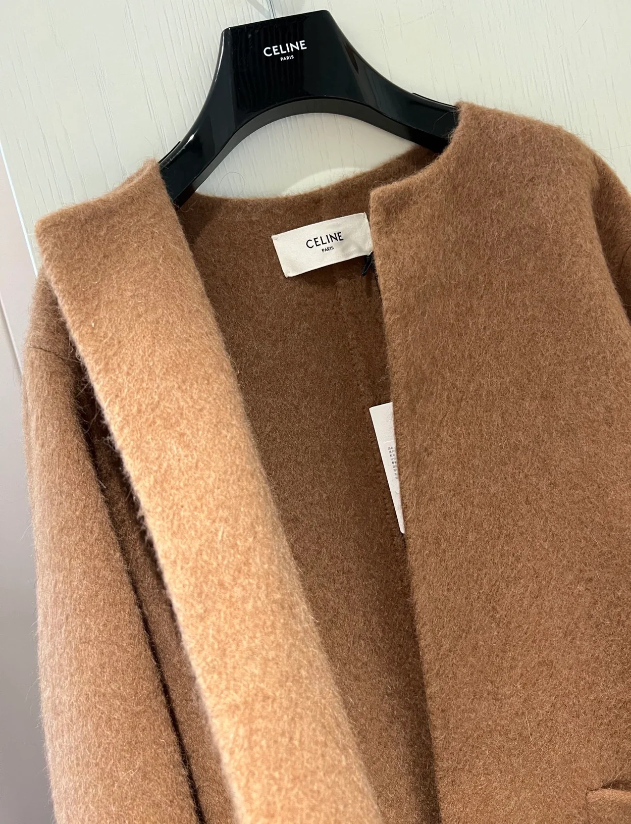 셀린느 퓨어 칼라 브러시드 코트