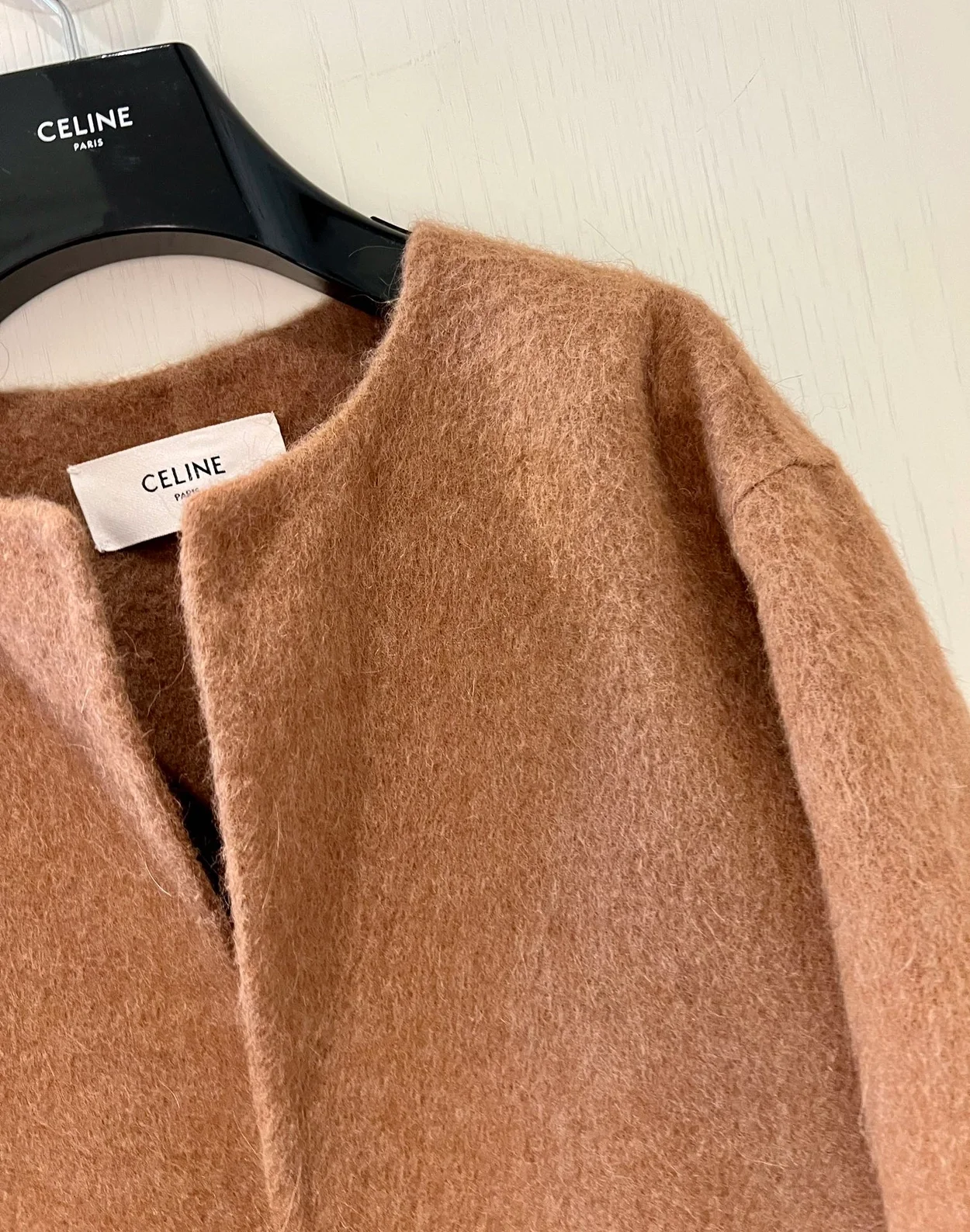 셀린느 퓨어 칼라 브러시드 코트