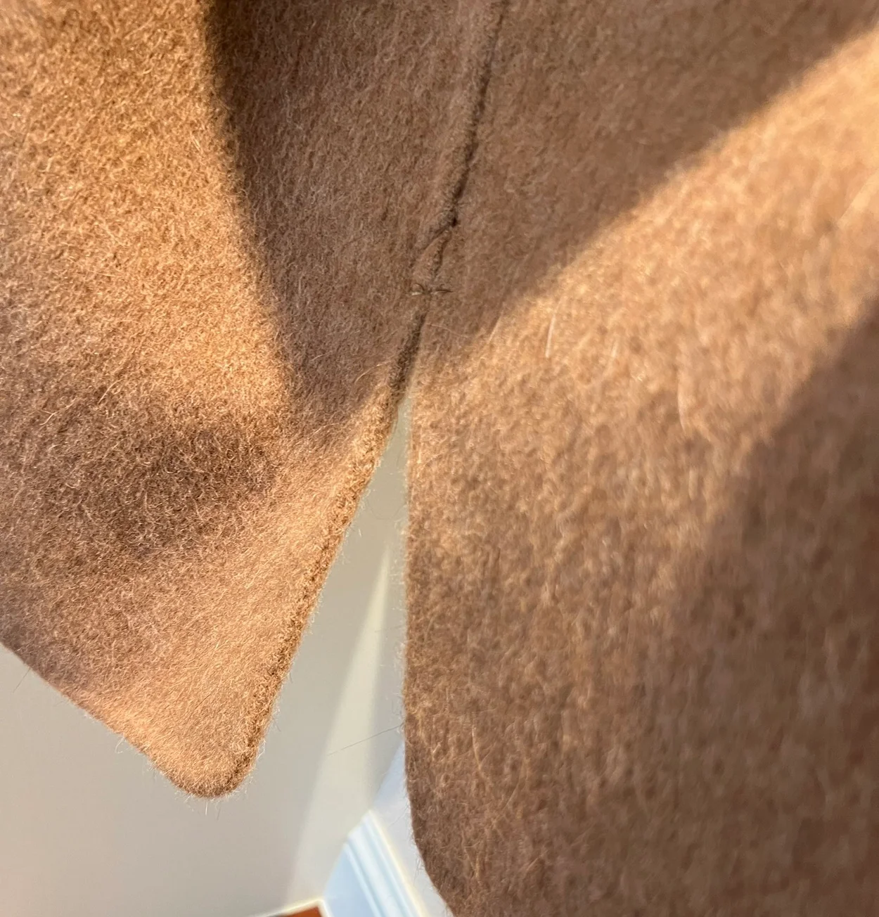 셀린느 퓨어 칼라 브러시드 코트