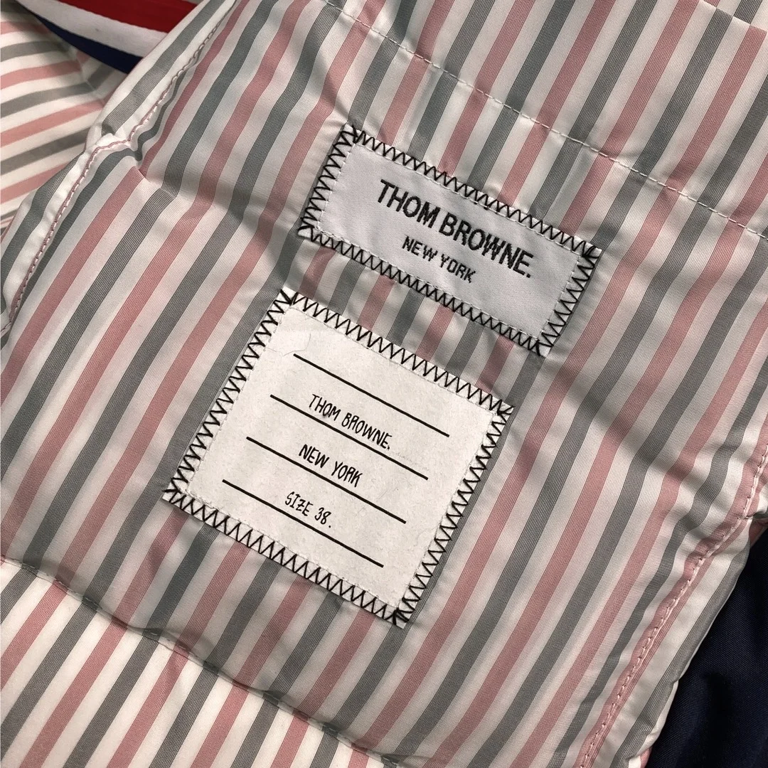 톰브라운 콘트라스트 4바 나일론 파카