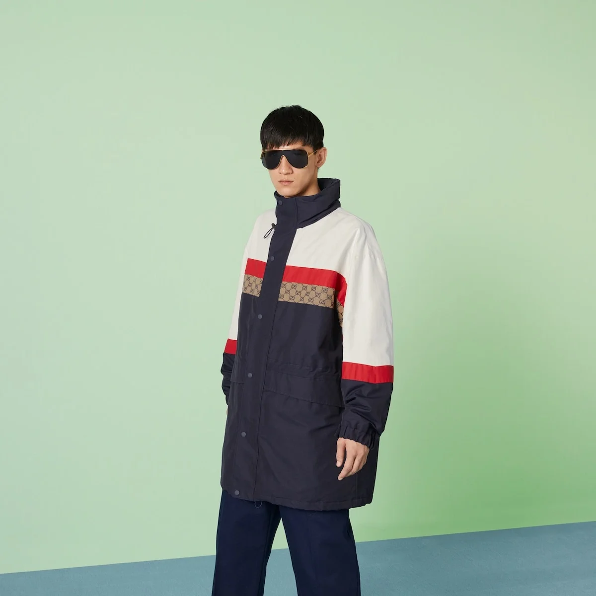 구찌 매트 패브릭 코트