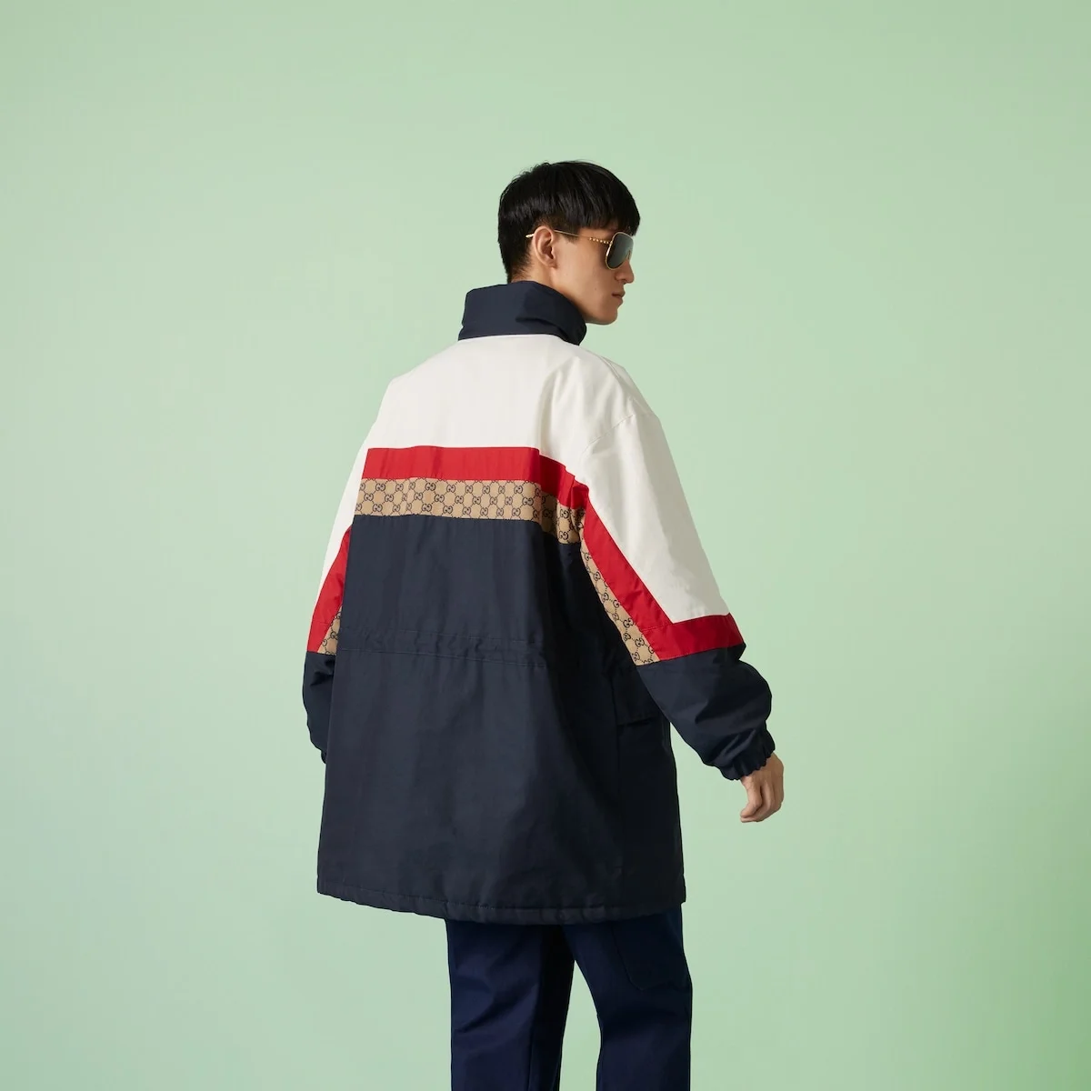 구찌 매트 패브릭 코트