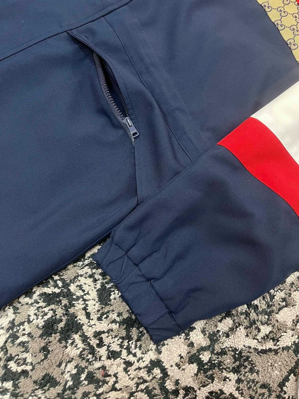 구찌 매트 패브릭 코트