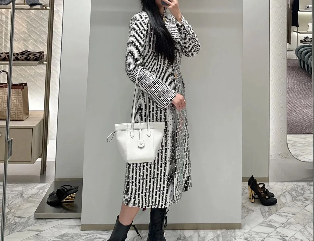 펜디 프린트 울 실크 코트