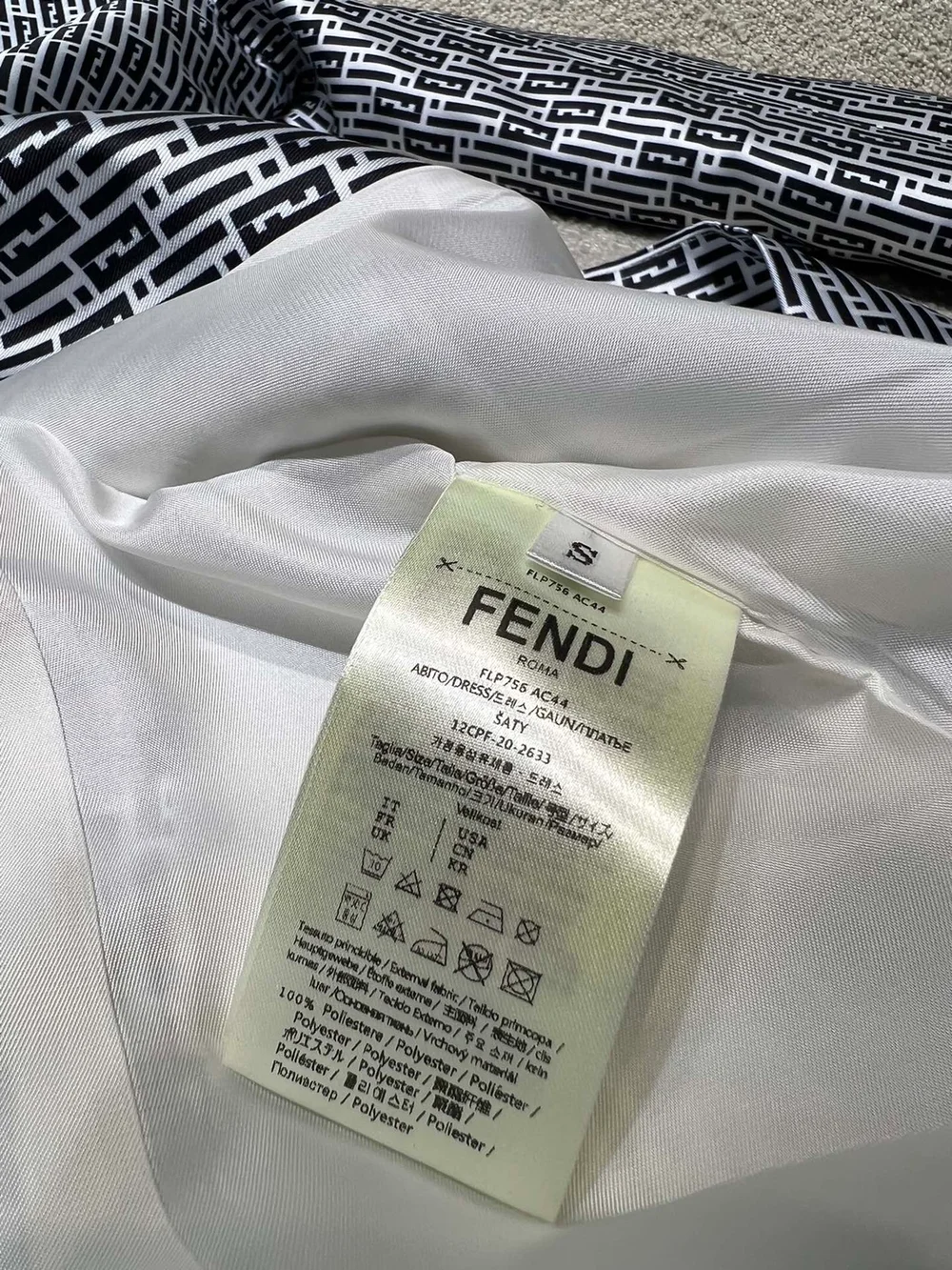 펜디 프린트 울 실크 코트