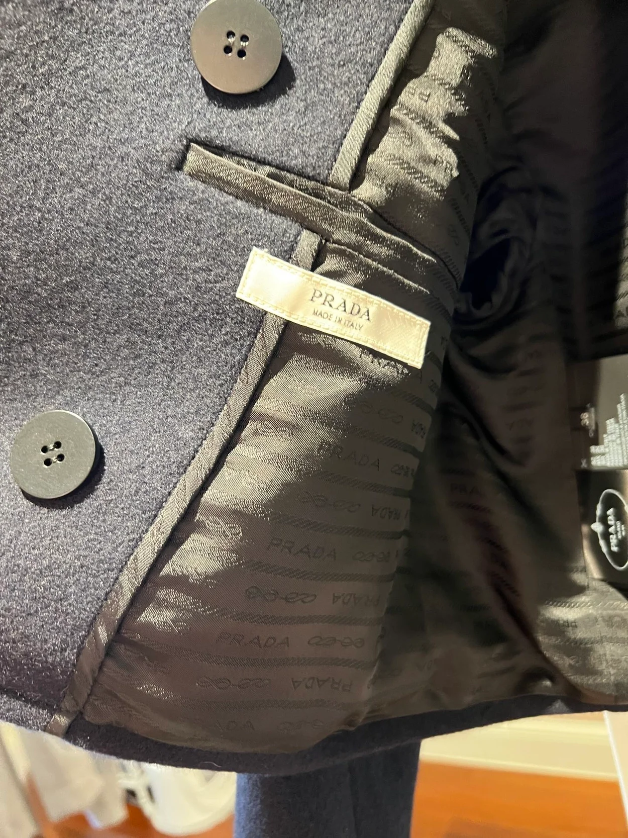 프라다 더블브레스트 패브릭 피코트