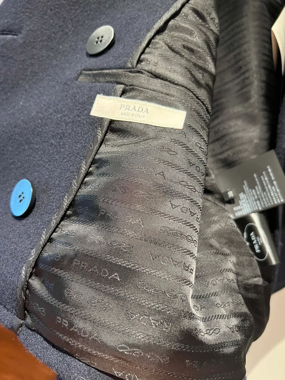 프라다 더블브레스트 패브릭 피코트