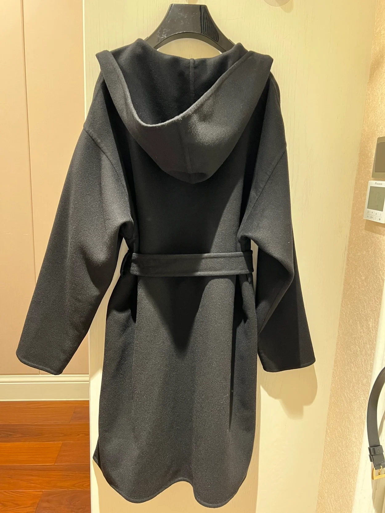 셀린느 더블 페이스 캐시미어 후드 코트