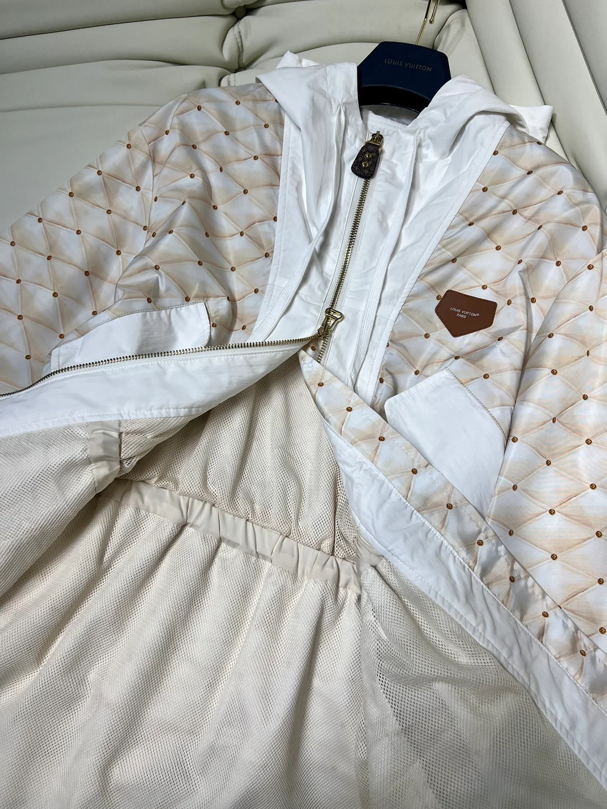 루이비통 3D 말레티지 프린트 파카 1AFFV8