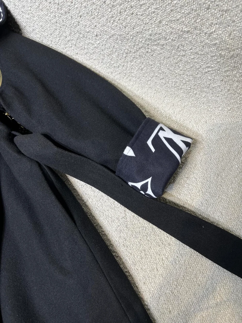 루이비통 리버시블 후드 랩 코트 1AC2DB