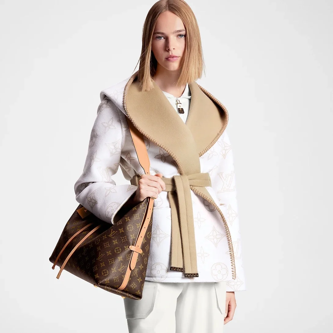 루이비통 리버서블 시그니처 쇼트 코트