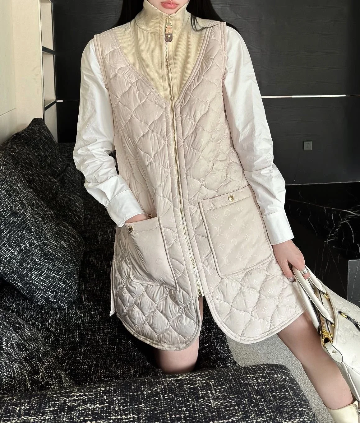 루이비통 퀄티드 모노그램 질렛 1AC18T