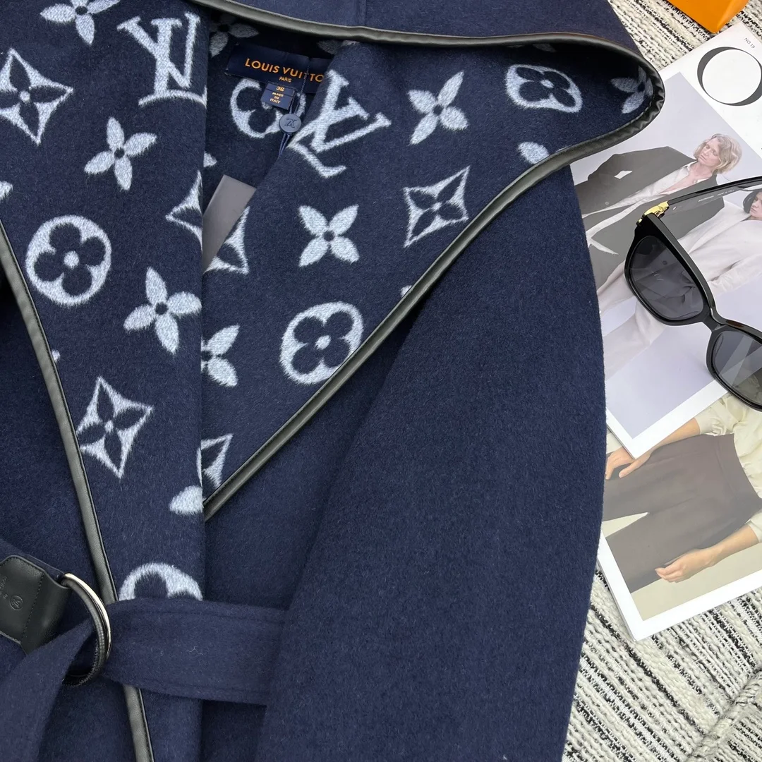 루이비통 시그니처 후디드 랩 코트 1ABQOG