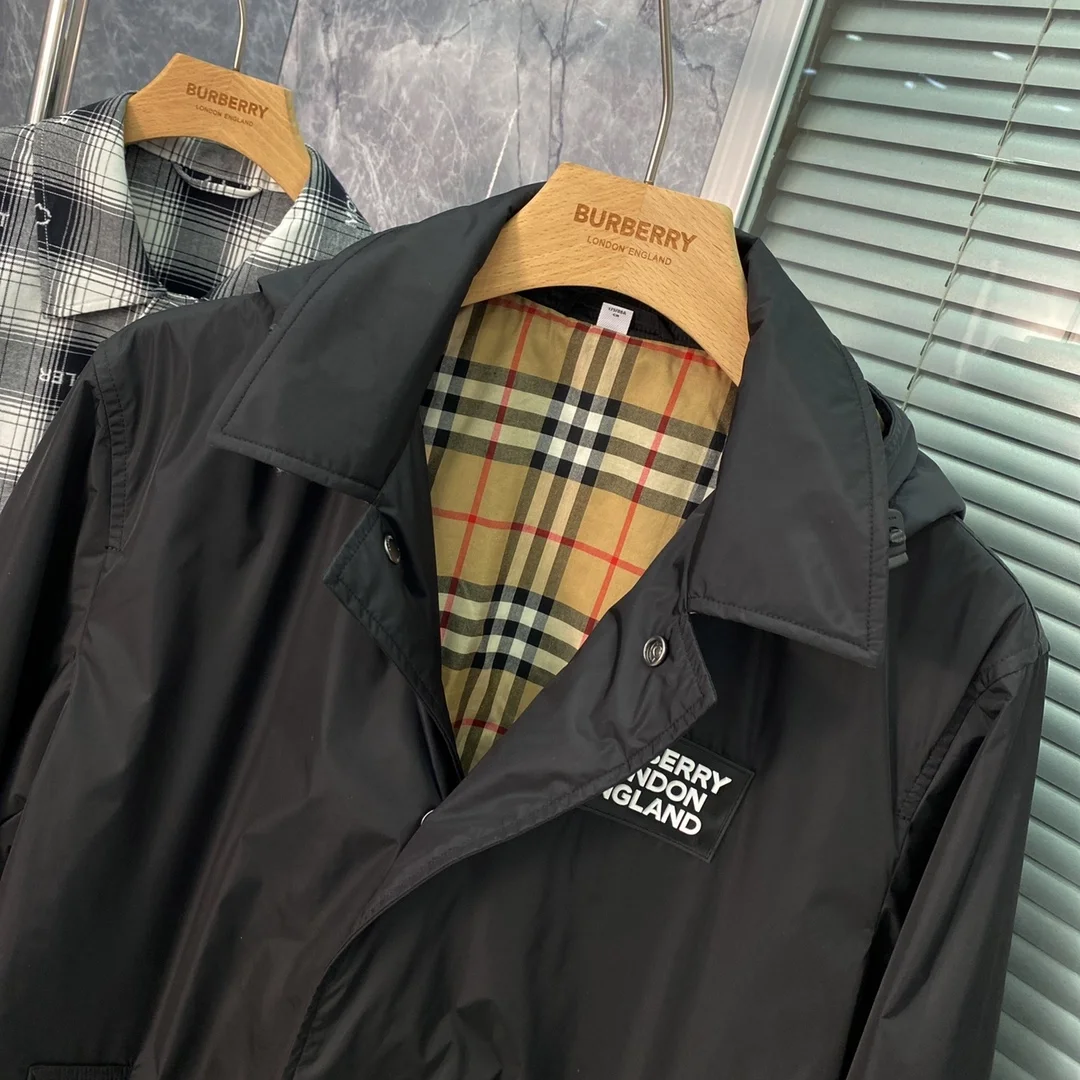 버버리 디태처블 쉐이프 코트