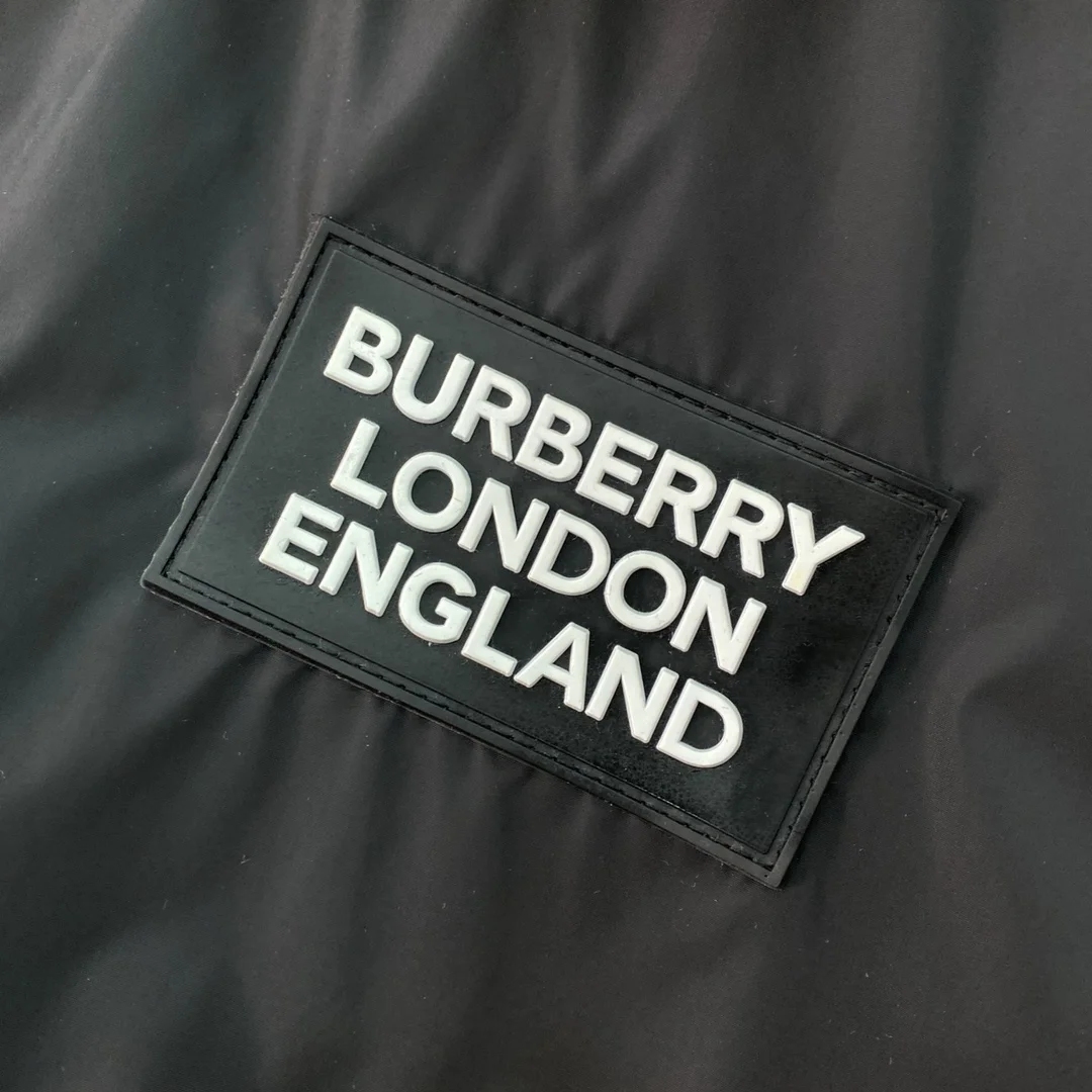 버버리 디태처블 쉐이프 코트