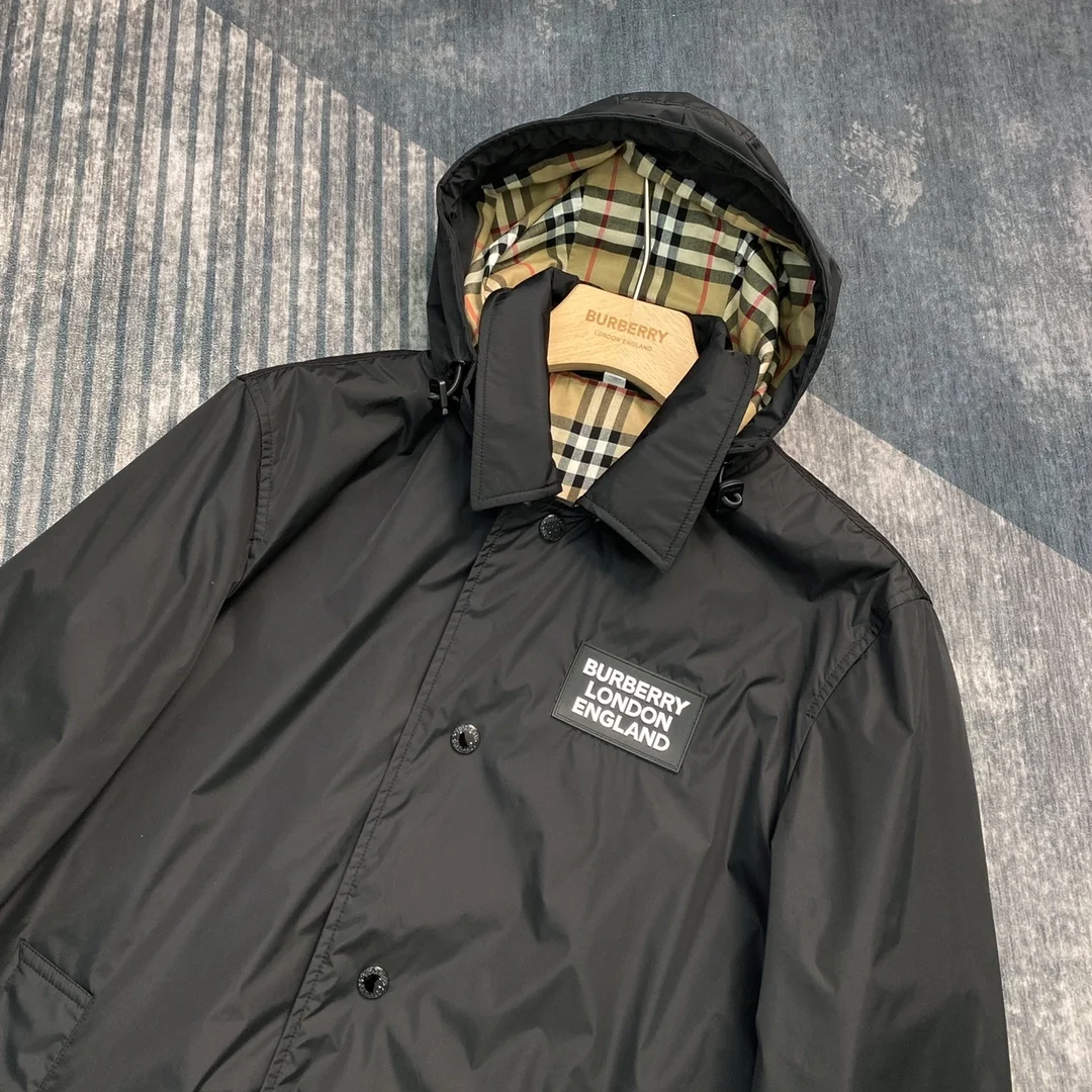 버버리 디태처블 쉐이프 코트