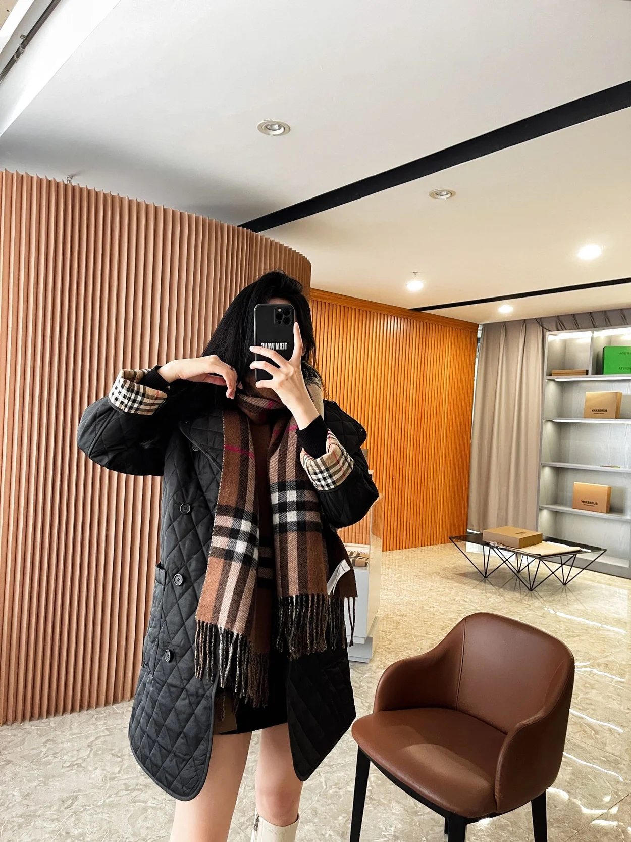 버버리 타이팅 다이아몬드 퀄팅 코트