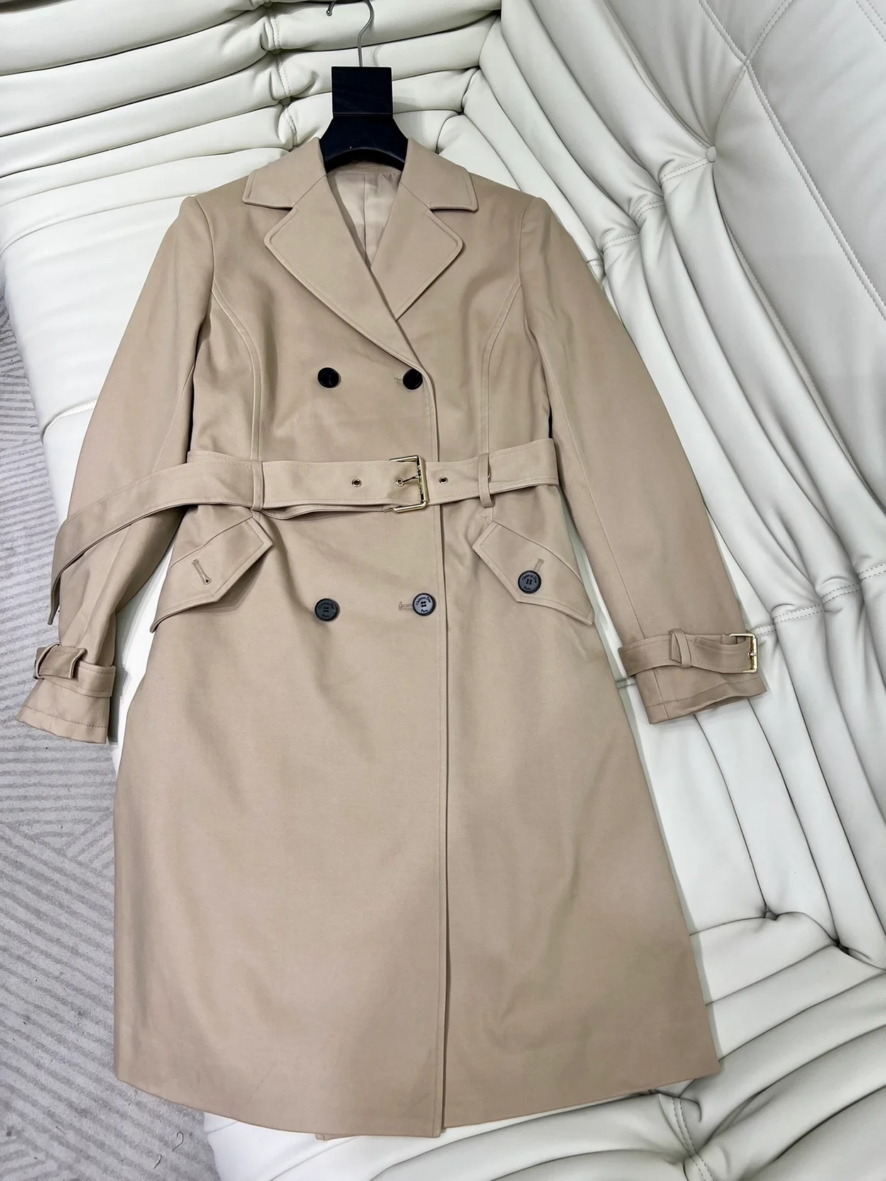 디올 트렌치 코트