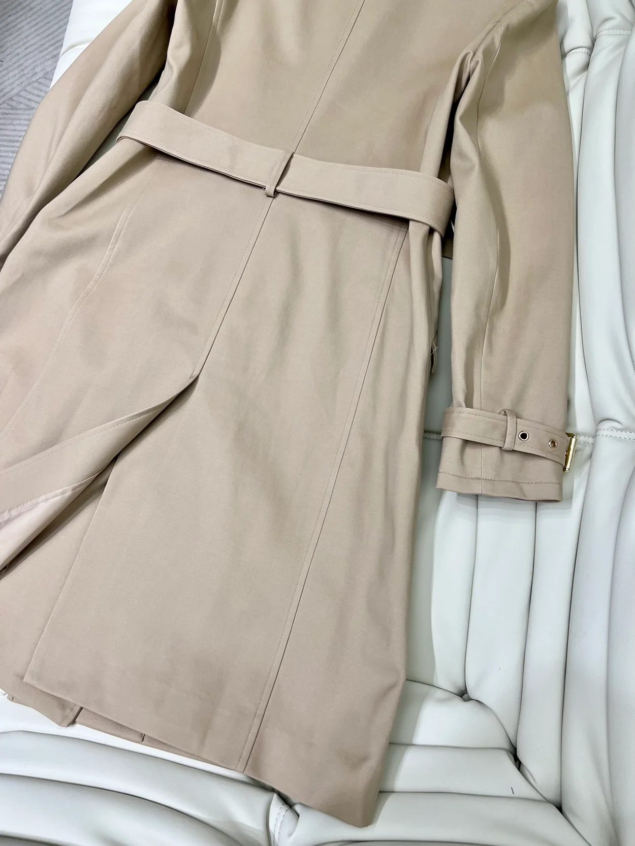 디올 트렌치 코트