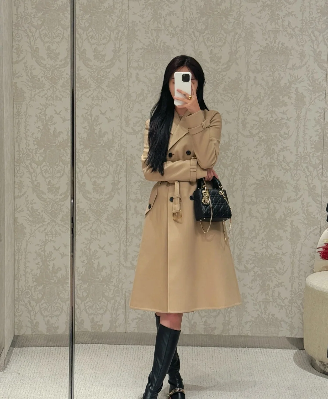 디올 트렌치 코트