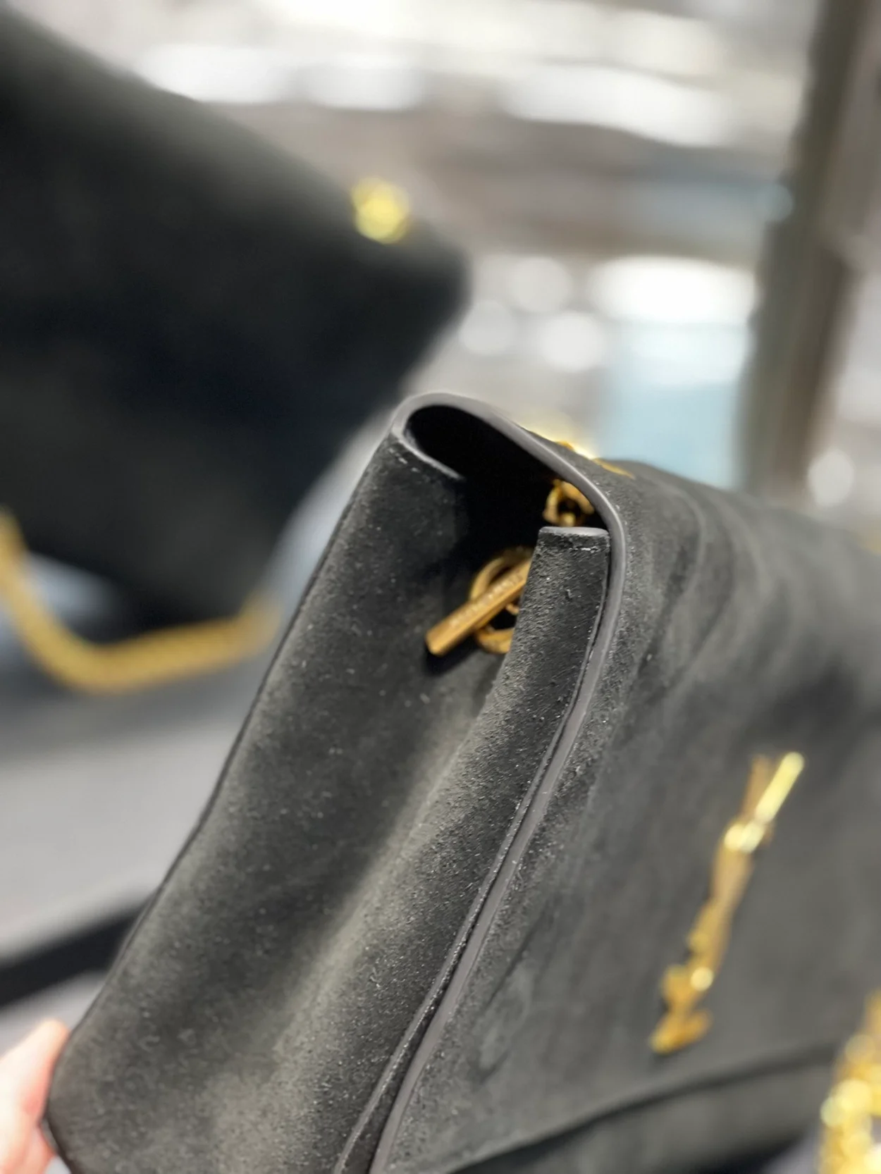 생로랑 미디움 스웨이드 리버서블 양면 케이트 백 블랙