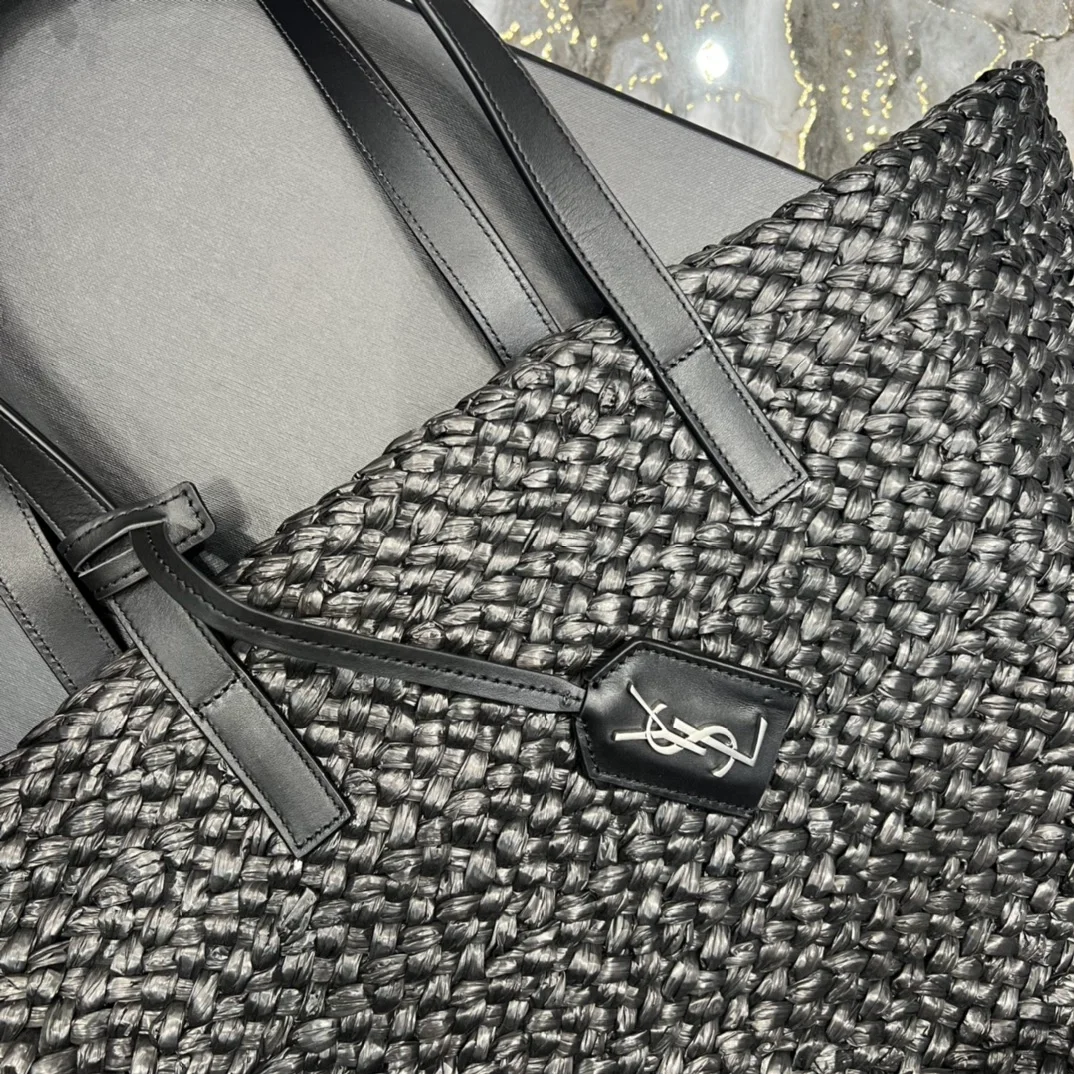 생로랑 파니에 미디엄 라피아 바스켓 백 블랙