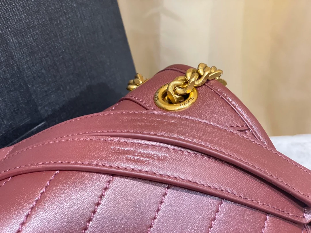 생로랑 니키 스웨이드 미디움 체인백 와인