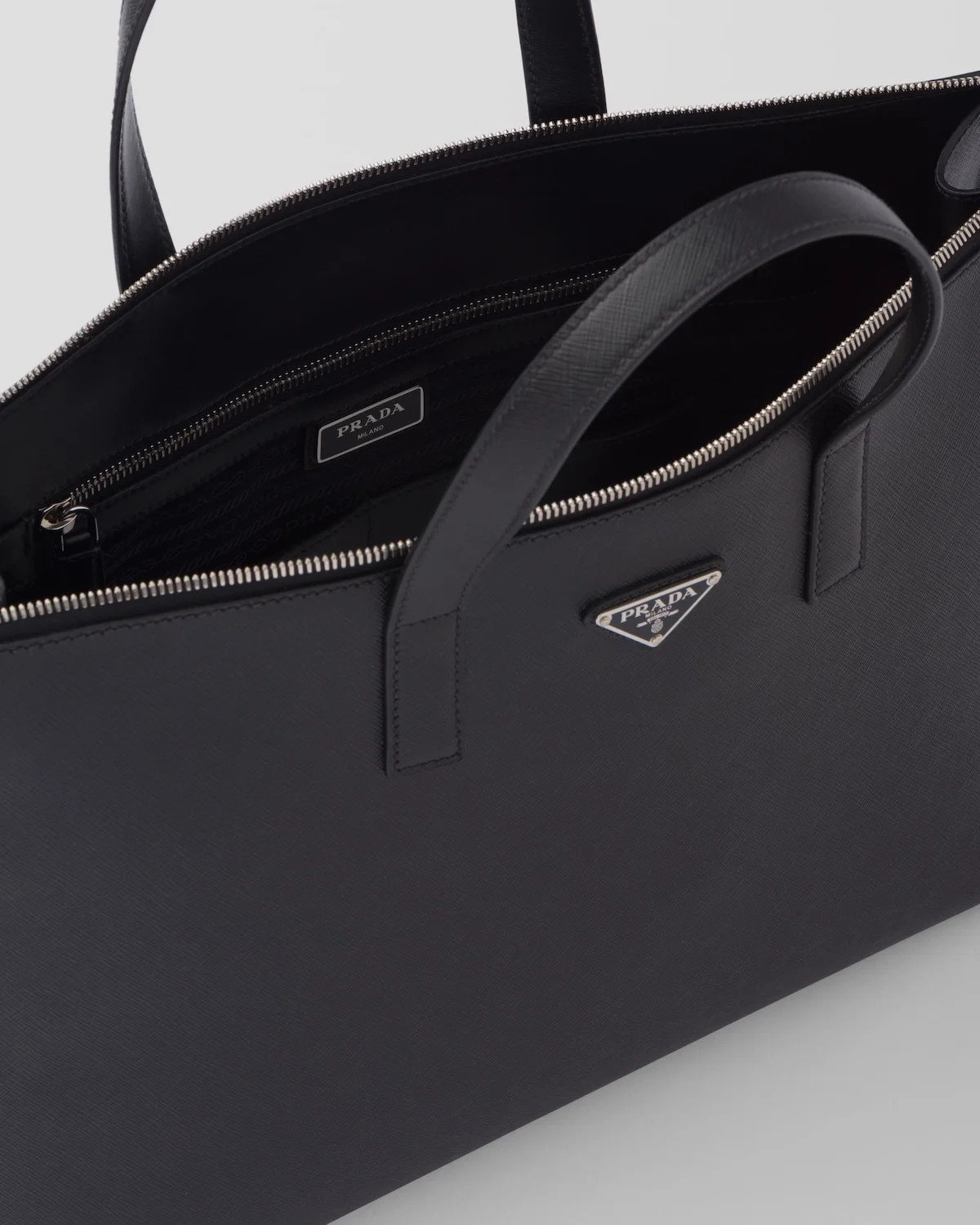 프라다 사피아노 레더 토트백
