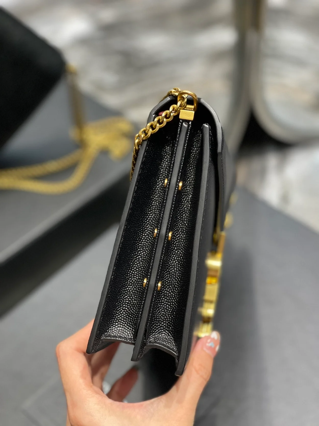 생로랑 카산드라 미디움 체인백 블랙