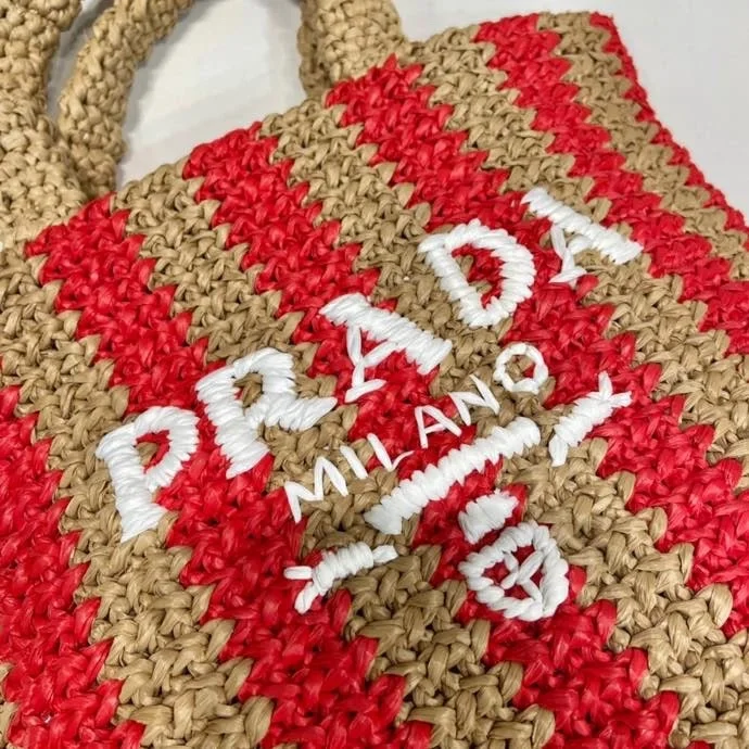 프라다 라탄 스트랩 토트백