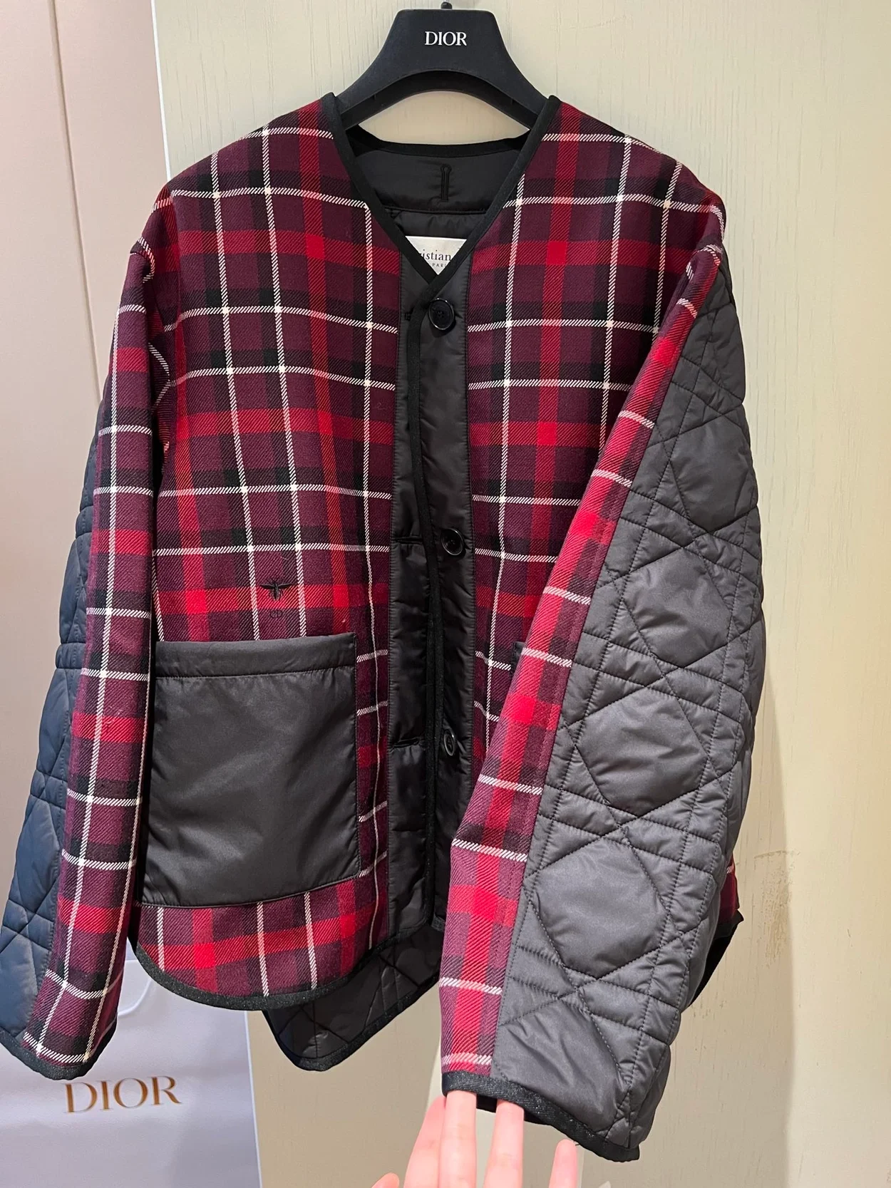 디올 매크로까나쥬 패널링 피코트