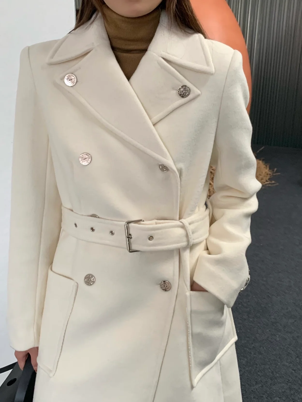 디올 울 캐시미어 벨트 화이트 코트