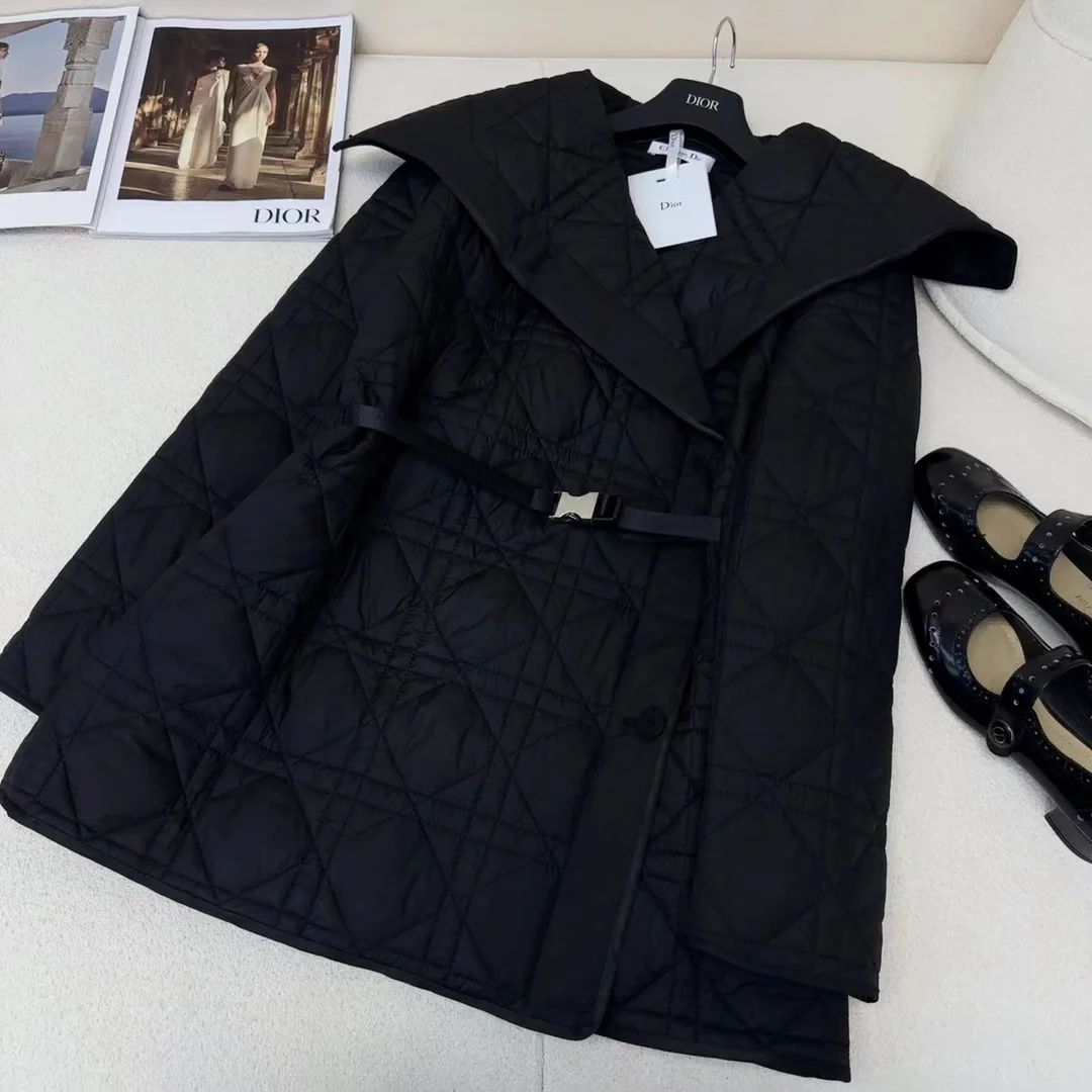 디올 매크로까나쥬 벨트 피코트