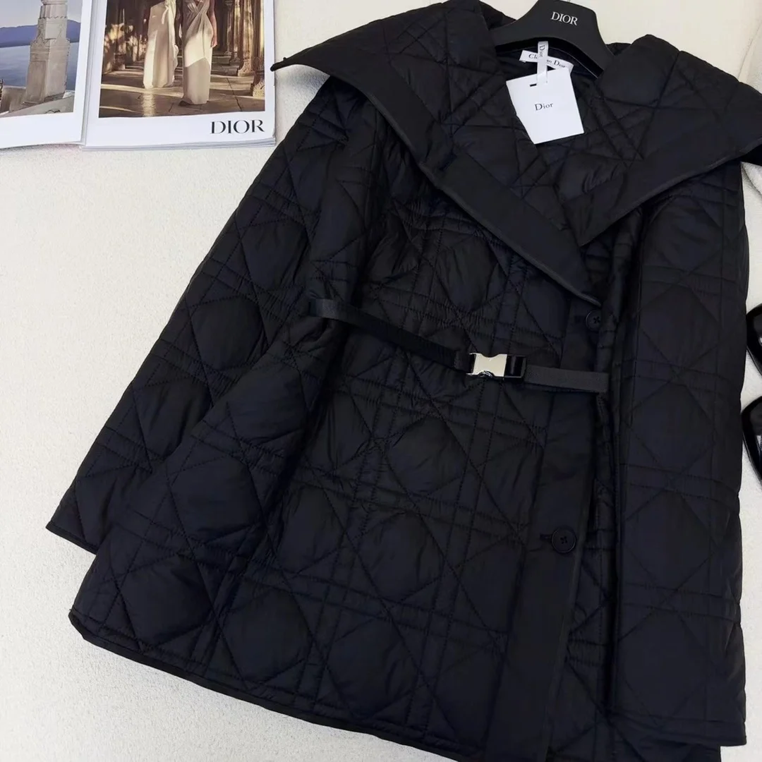 디올 매크로까나쥬 벨트 피코트