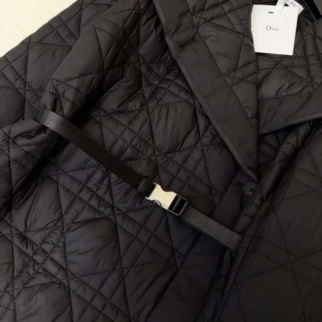 디올 매크로까나쥬 벨트 피코트