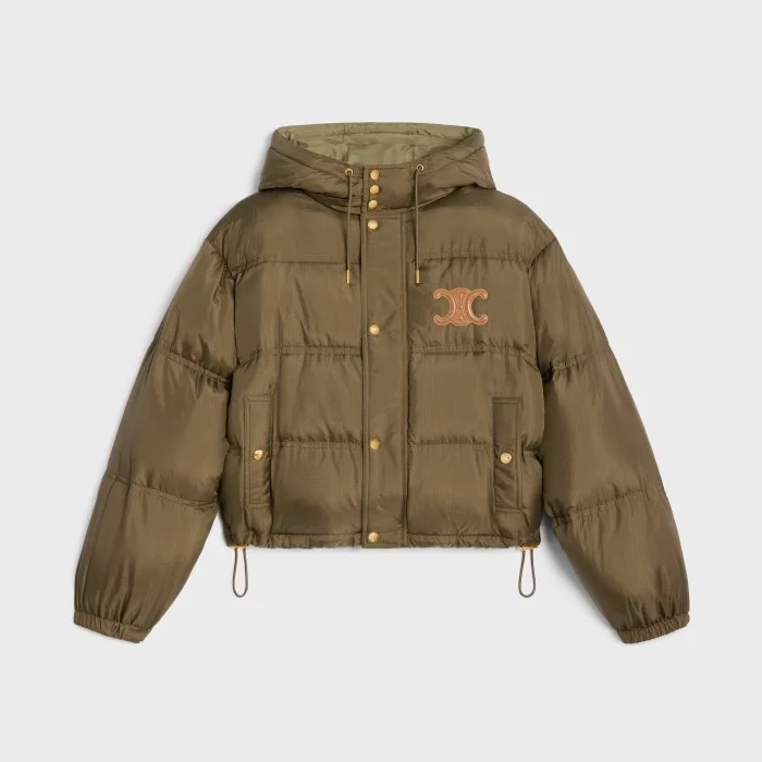 셀린느 라이트웨이트 나일론 크롭 트리옹프 다운 재킷