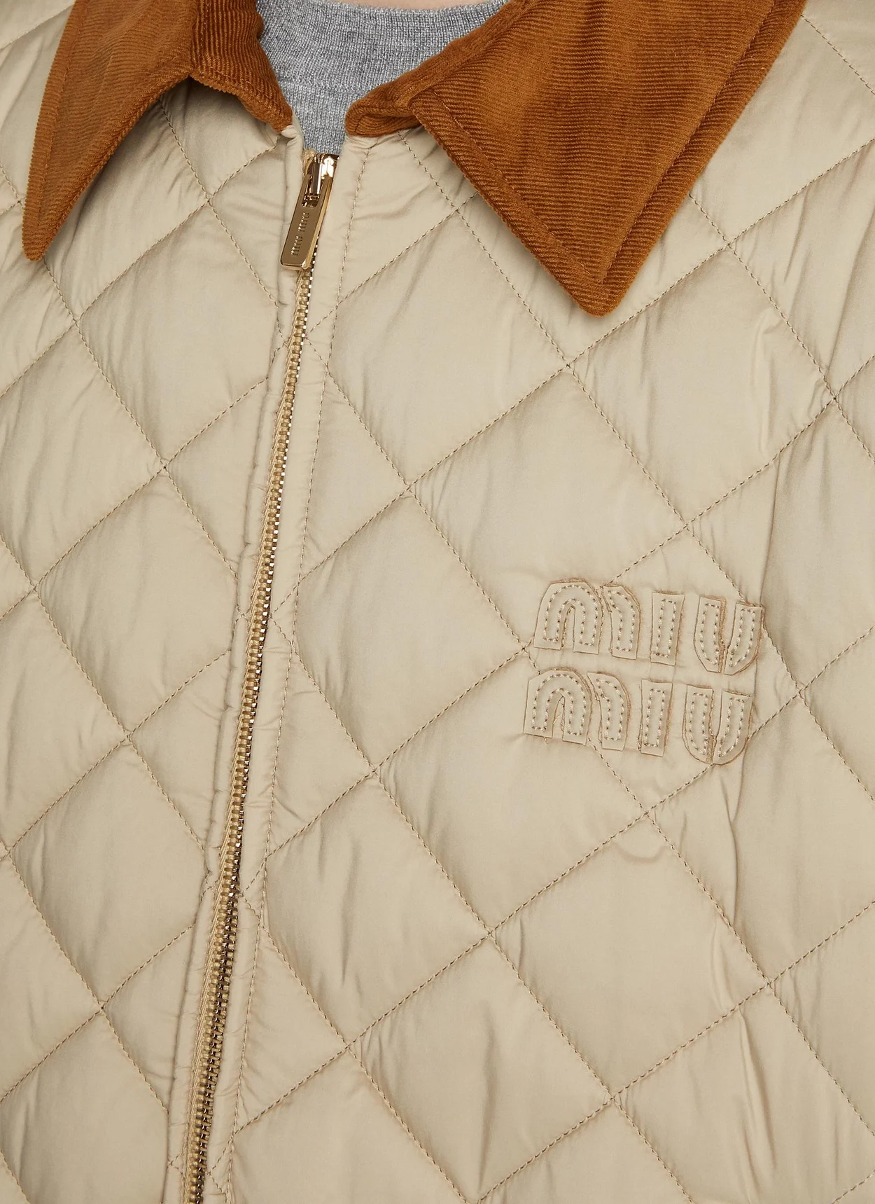 미우미우 퀄팅 코듀로이 카라 패딩 자켓