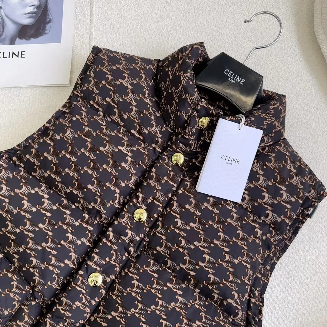 셀린느 모노그램 나일론 퀄트 베스트