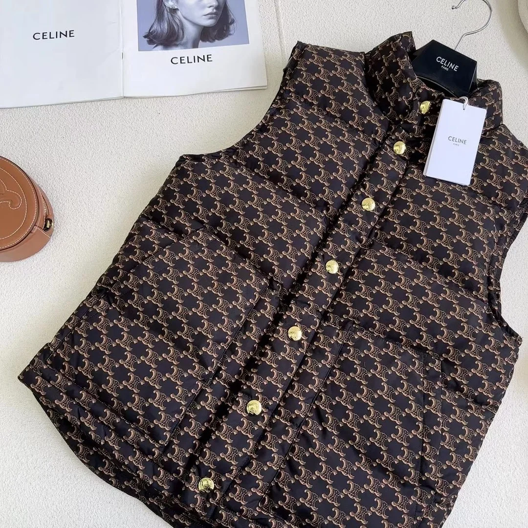 셀린느 모노그램 나일론 퀄트 베스트