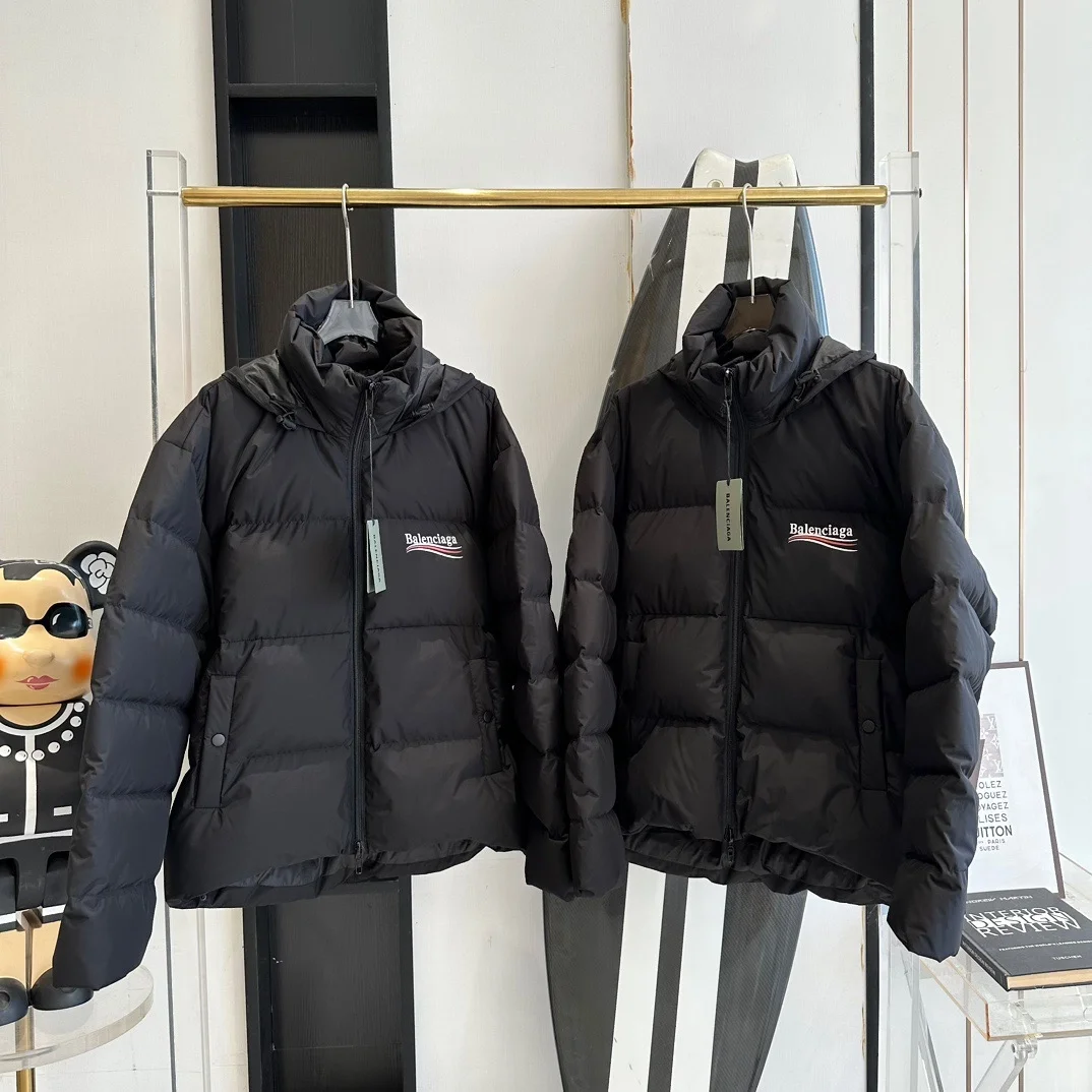 발렌시아가 폴리티컬 캠페인 C-SHAPE 푸퍼 자켓