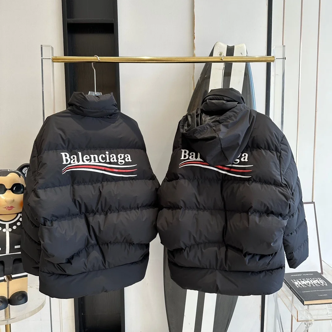 발렌시아가 폴리티컬 캠페인 C-SHAPE 푸퍼 자켓