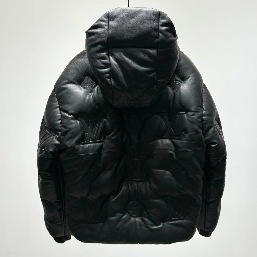 루이비통 모노그램 레더 후드 다운 자켓