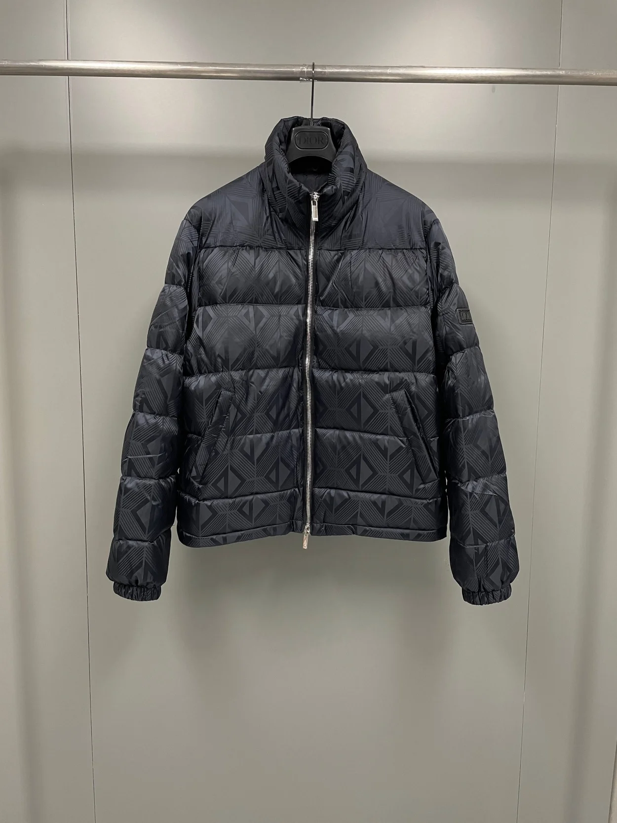 디올 다이아몬드 미라쥬 다운 자켓