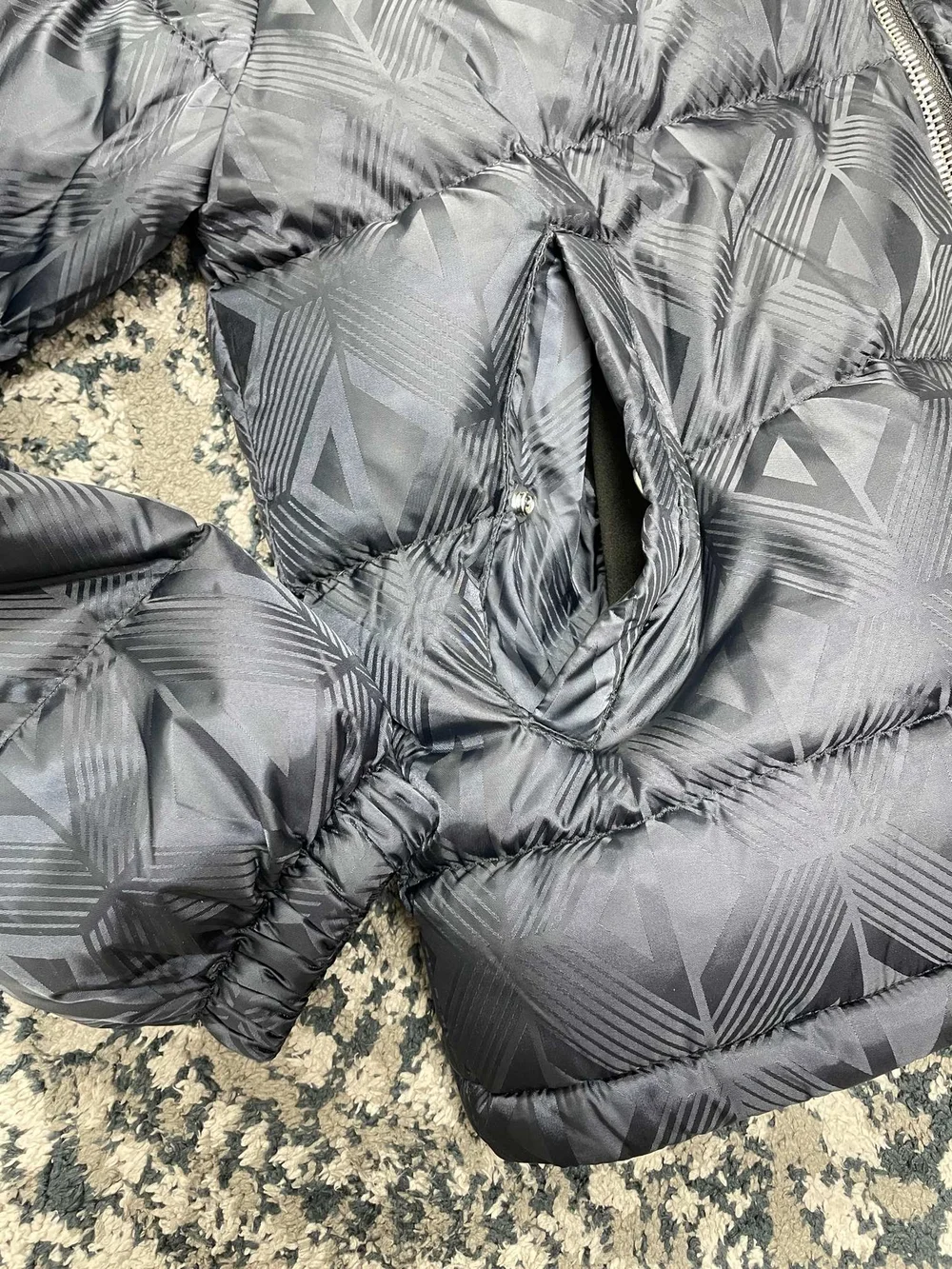 디올 다이아몬드 미라쥬 다운 자켓